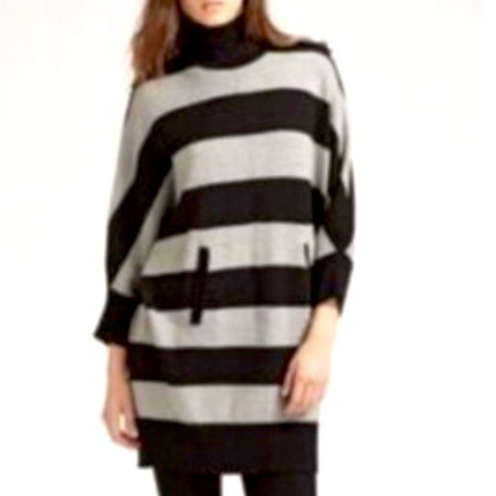 Tory Burch Merino Wool Kint Sweater gray black stripe
